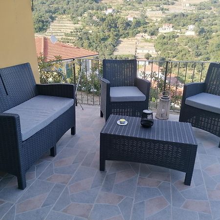 La Casa Di Trilly Hotel Sanremo Exterior foto